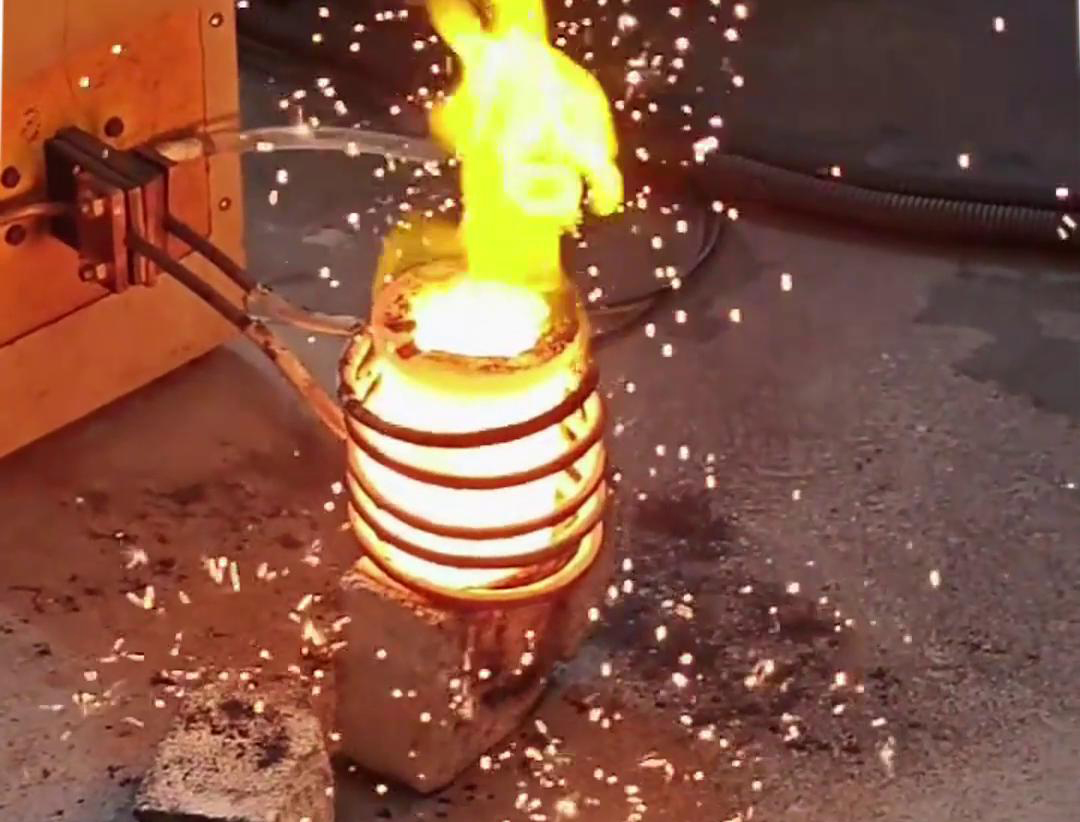 海拓 220V 小型高頻熔煉爐，開(kāi)啟1斤鋼份金屬熔煉新體驗(yàn)
