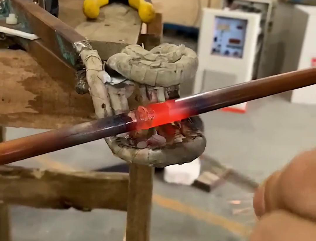 手持式高頻焊機，橫豎焊接銅管，方便操作